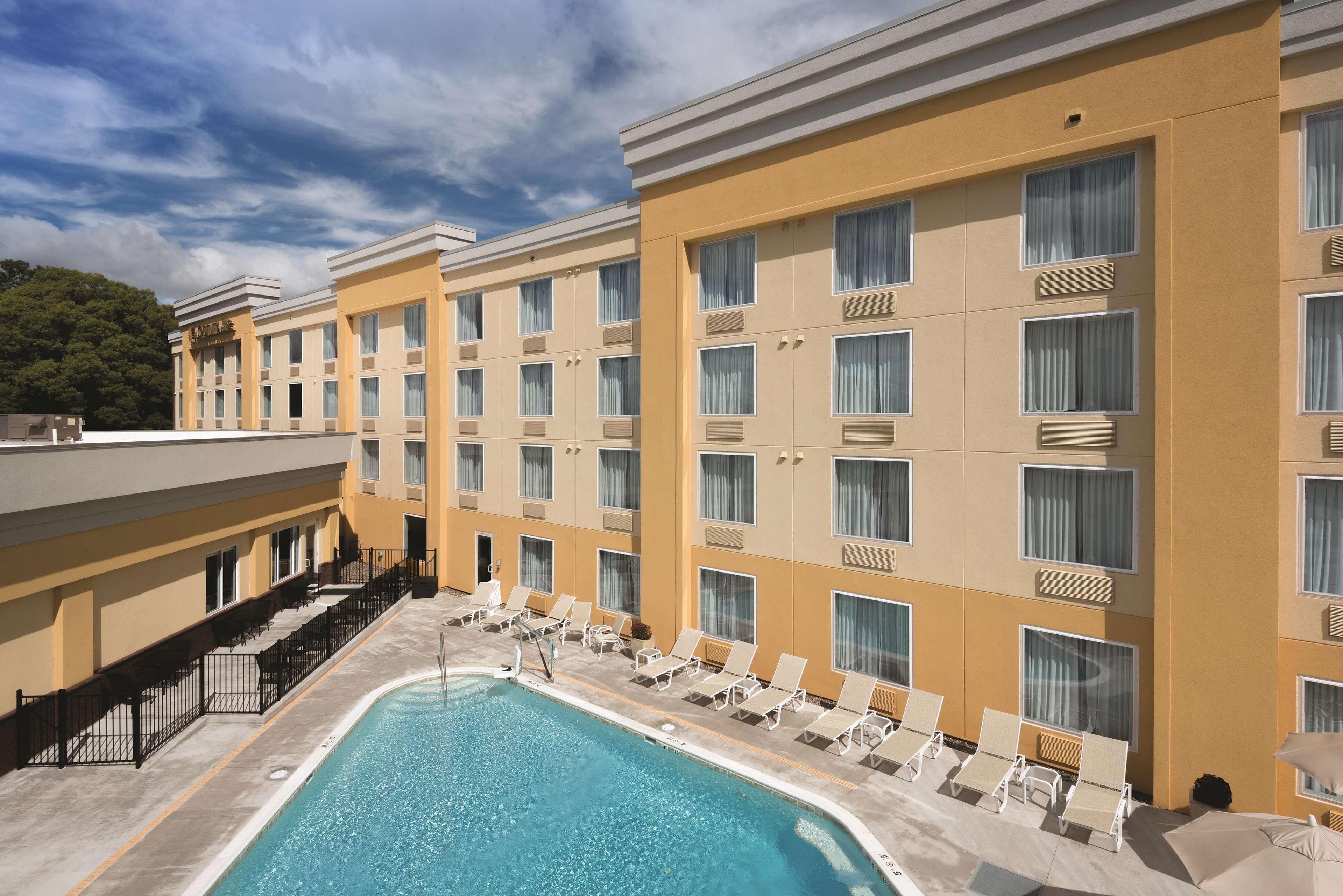 Hotel La Quinta By Wyndham Lynchburg At Liberty Univ. Esterno foto