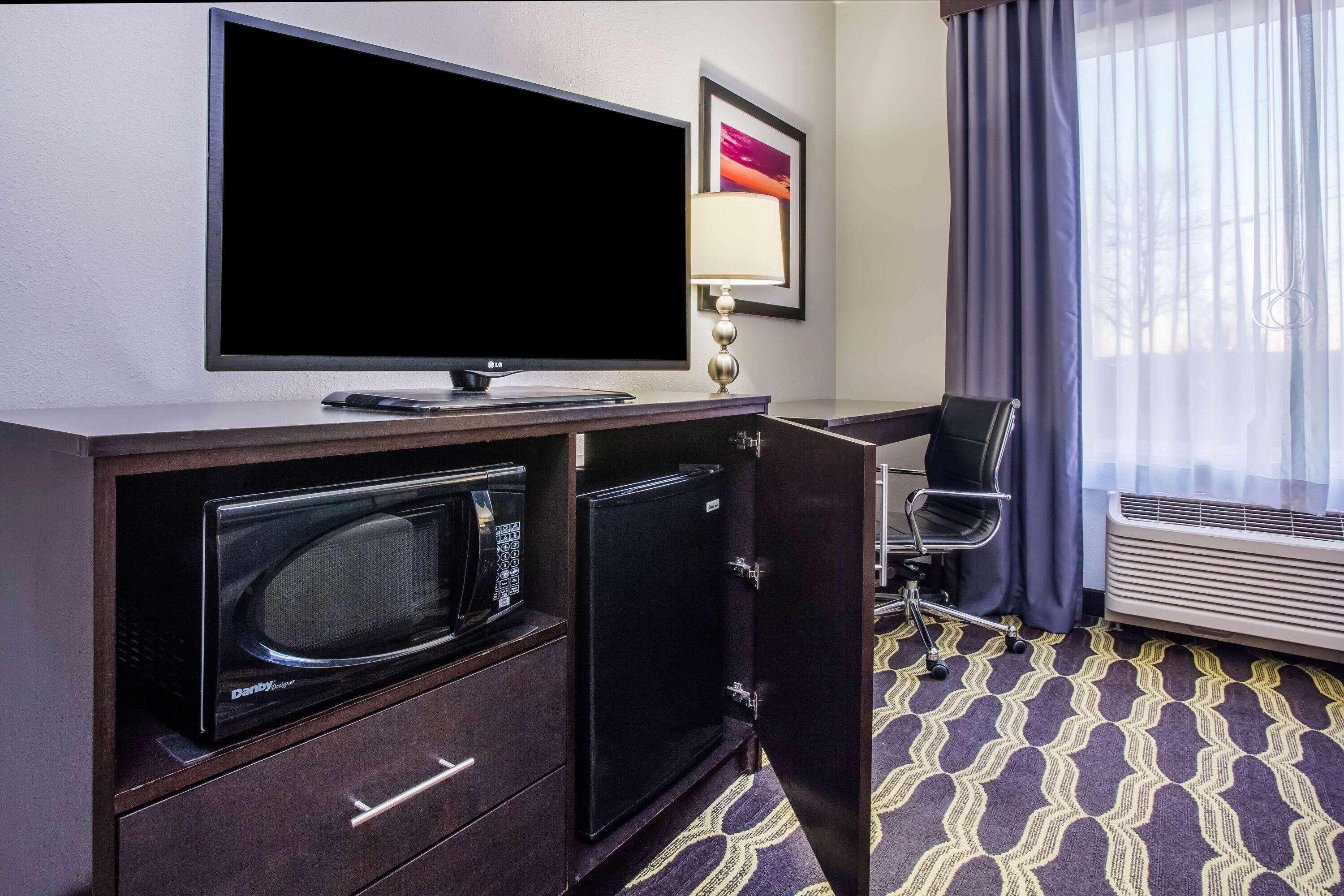 Hotel La Quinta By Wyndham Lynchburg At Liberty Univ. Esterno foto