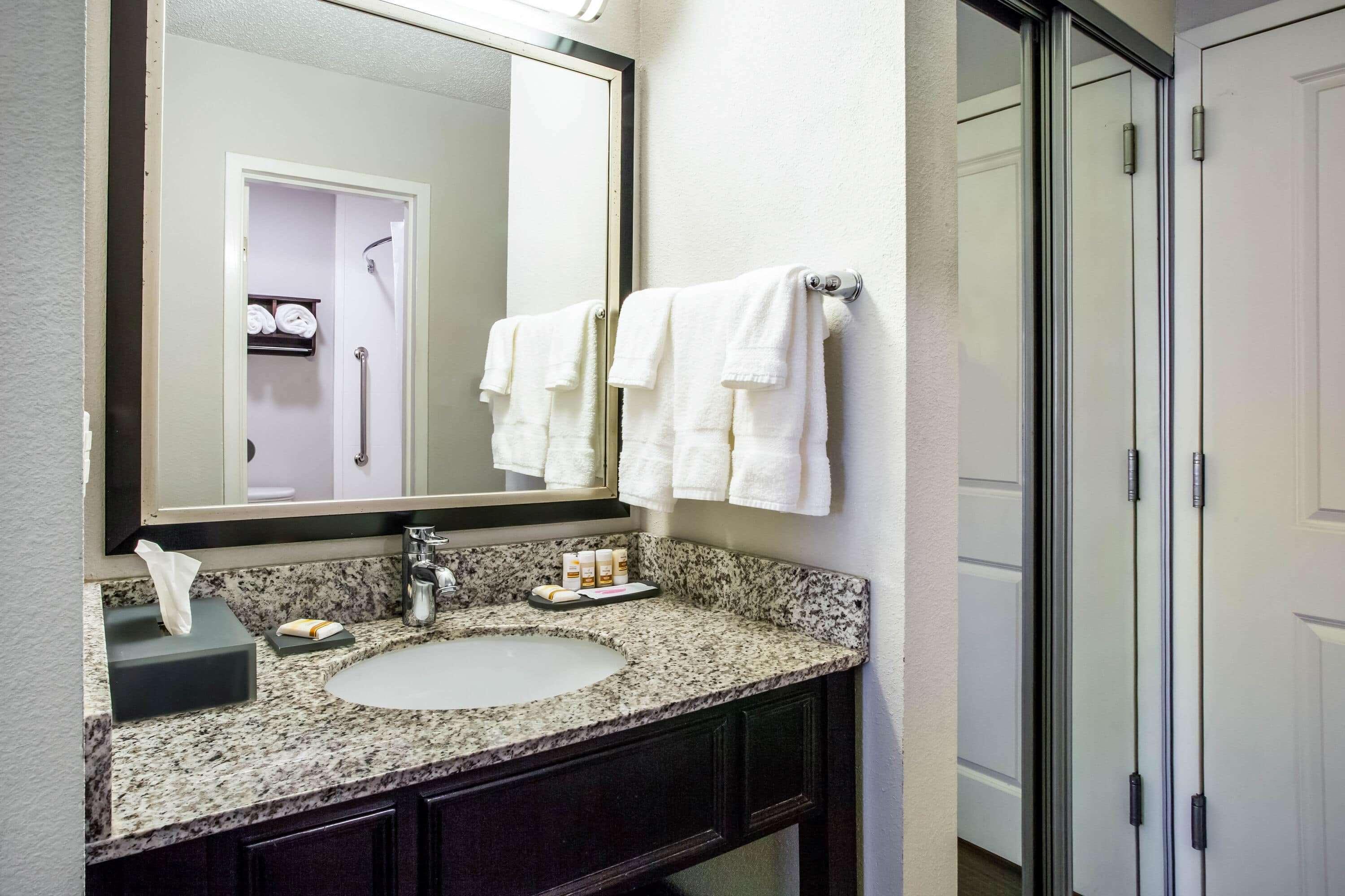 Hotel La Quinta By Wyndham Lynchburg At Liberty Univ. Esterno foto