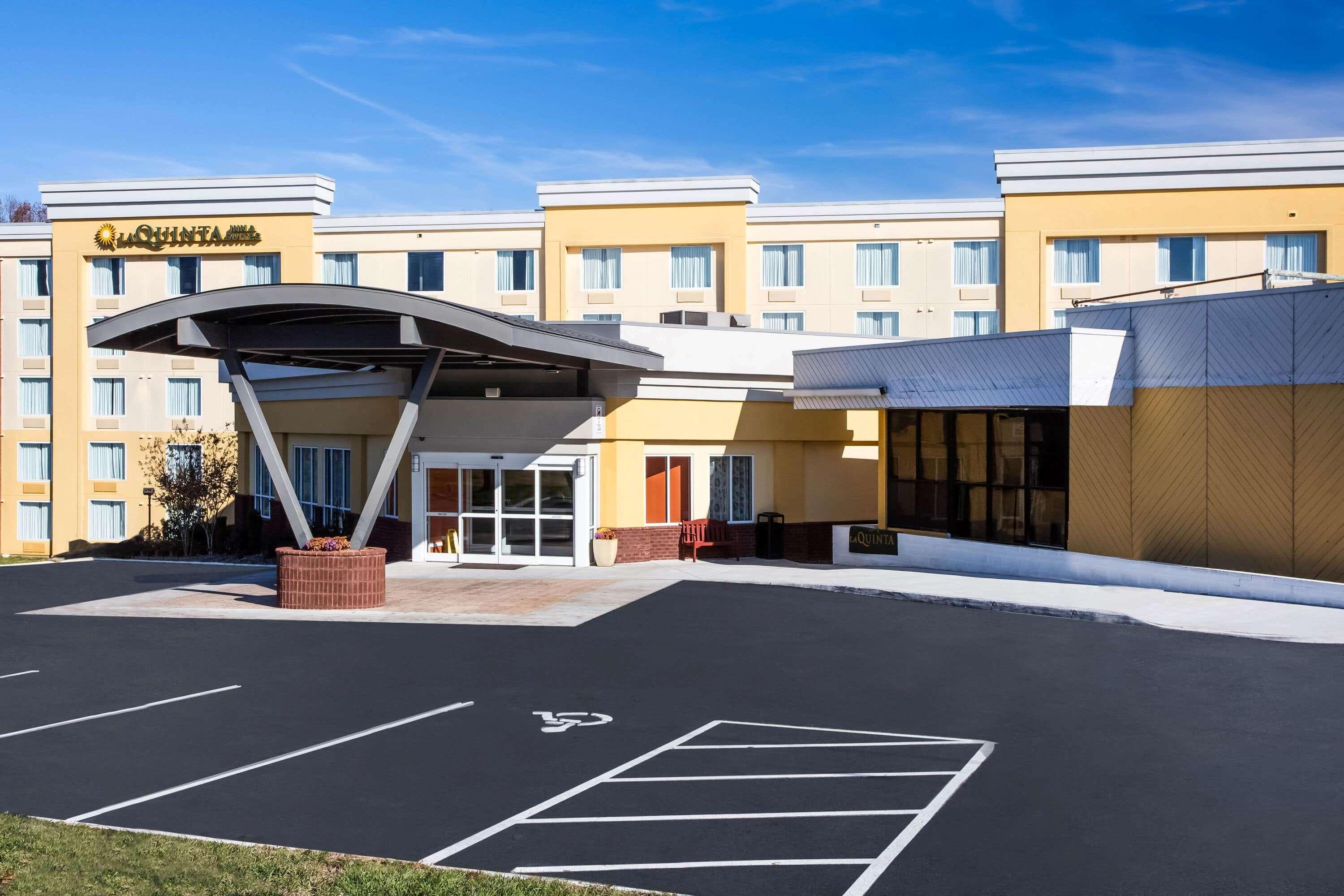 Hotel La Quinta By Wyndham Lynchburg At Liberty Univ. Esterno foto